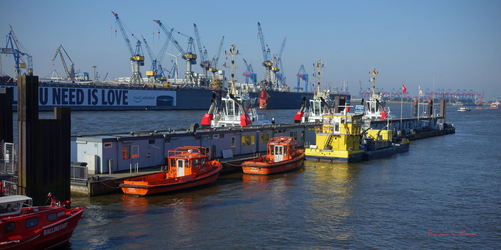 Docks de Hambourg au matin